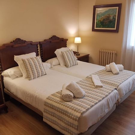 Apartament El Miracle Cardona Exterior photo